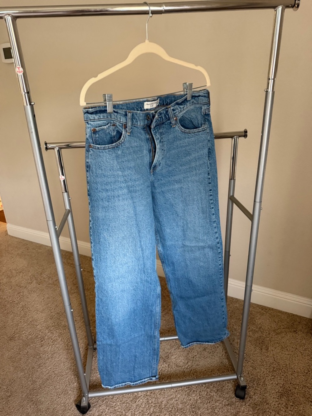 Abercrombie & fitch low rise baggy jeans